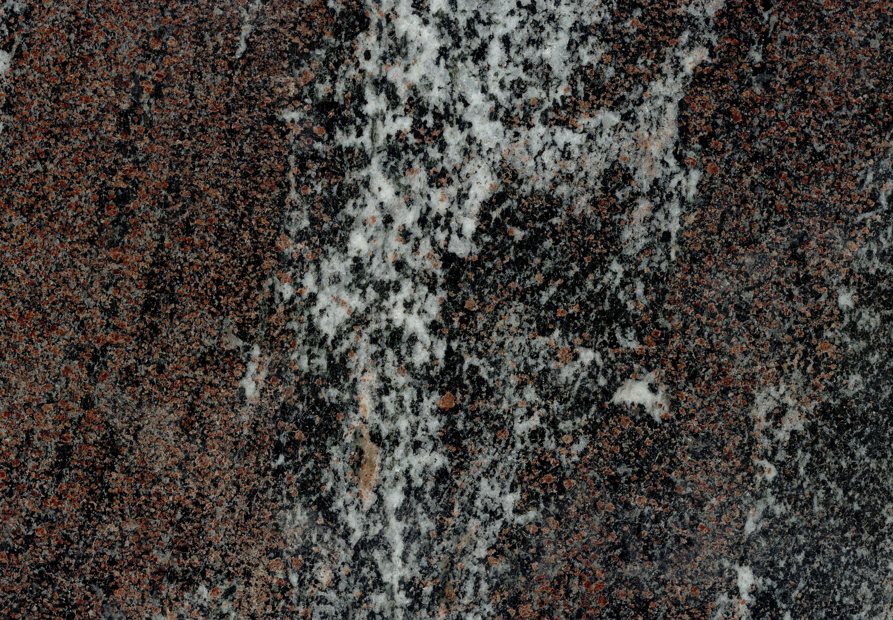 Амфиболит Гранатовый